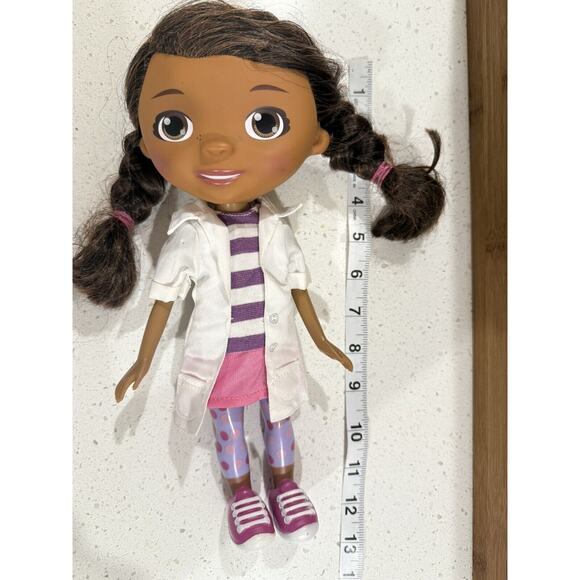 Disney Doc McStuffins Talking Toy Hospital Doctor Doll - Picture 6 of 7